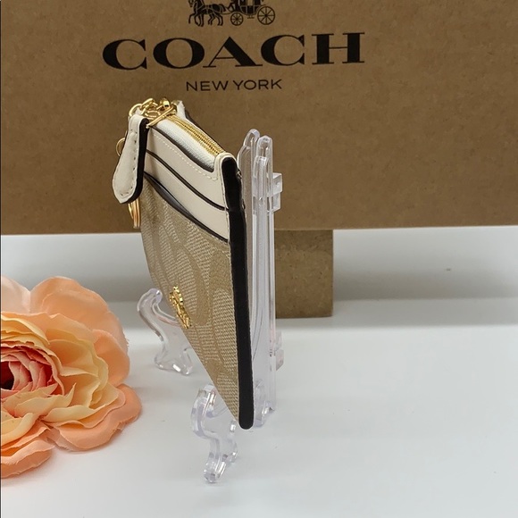 Mini Skinny Id Case In Signature Canvas - Picture 16 of 16